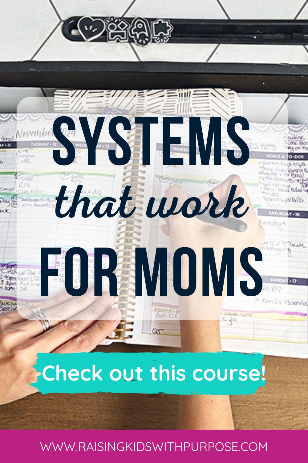 Smart Mom System The Busy Mom's Guide: 5 Simple Systems for Managing Life